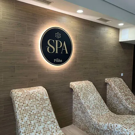 прага Hotel *