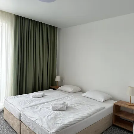 Hotel Готель Прага Іршава *