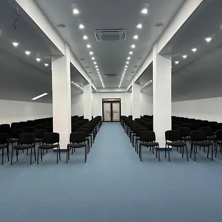 Готель Прага Іршава Hotel